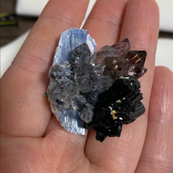 Multicolor Crystal Cluster - Picture 11 of 16